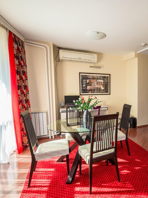 Pelister Skopje Bed & Breakfast Oda fotoğraf